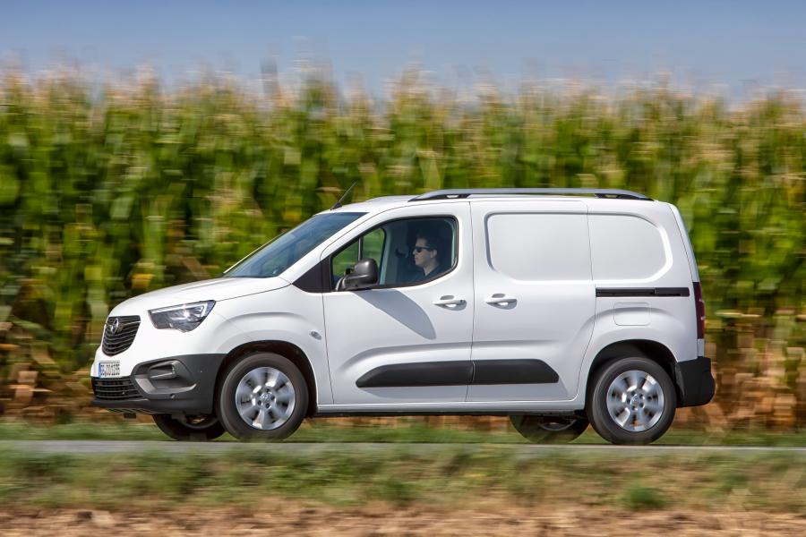 Opel Combo Cargo 2018 года  (фото 16 из 26)